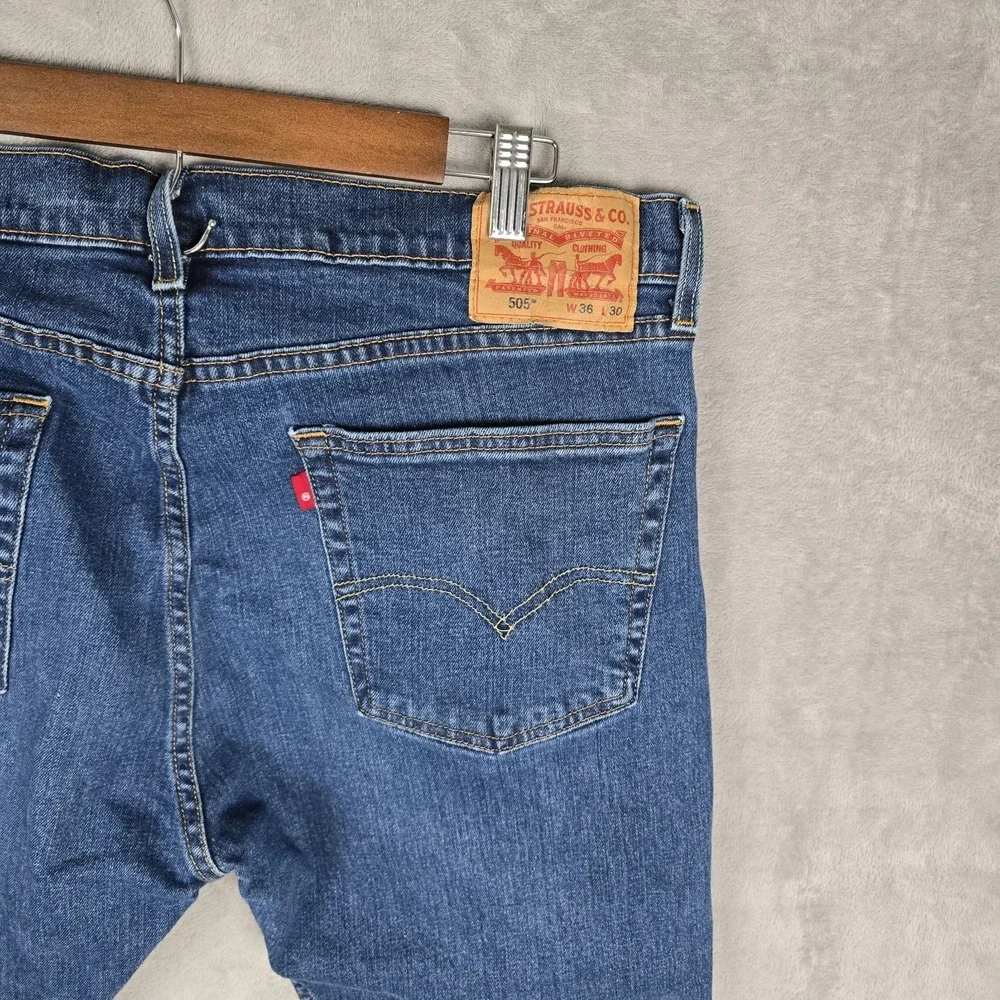Levis 505 Regular Fit Mens‎ Jeans 36x30 Medium Wash Blue Straight Leg 00505-1959